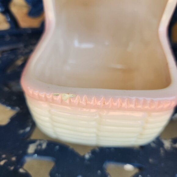 Vintage Ceramic Baby Carriage Planter With Teddy & Balloons - Picture 5 of 11